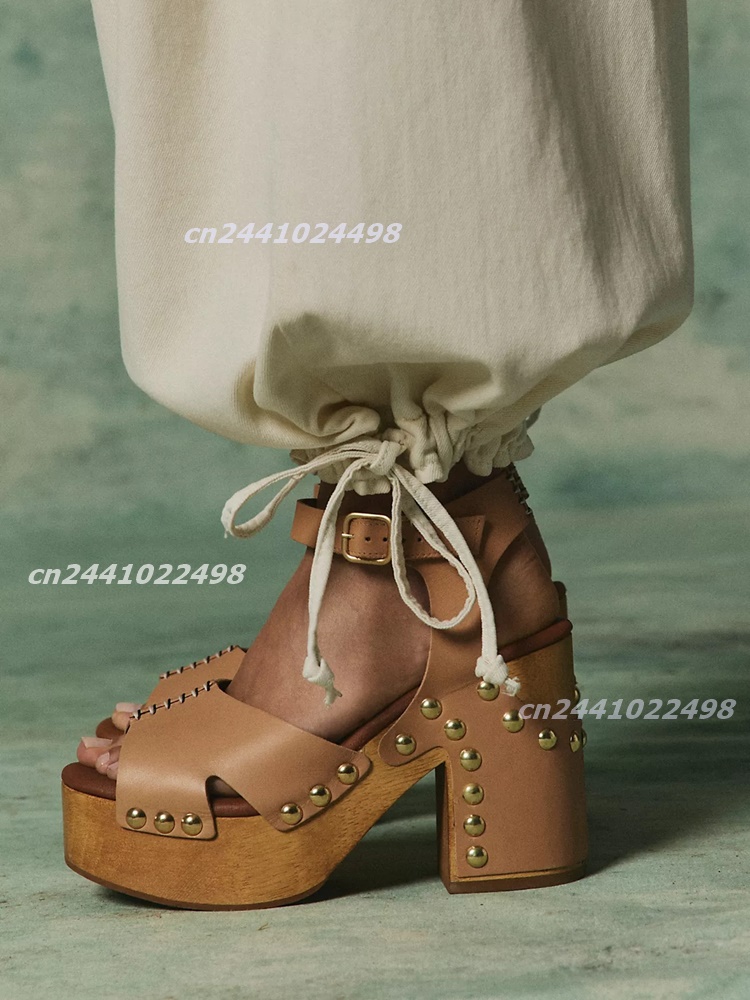 女性用チャンキーブロック木製ヒールプラットフォームサンダル、 - Geta Wooden Sandal のレビューと価格
